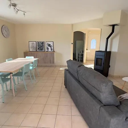 Maison Avec Veranda - De L'arbrisseau Nyaraló Rethel