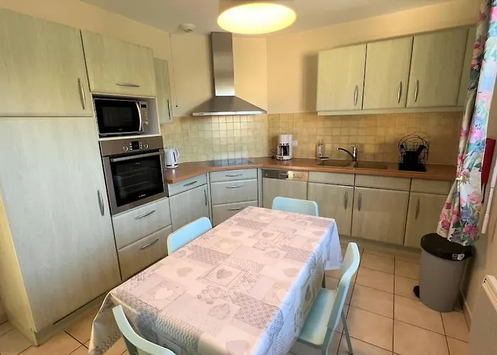 Maison Avec Veranda - De L'arbrisseau *