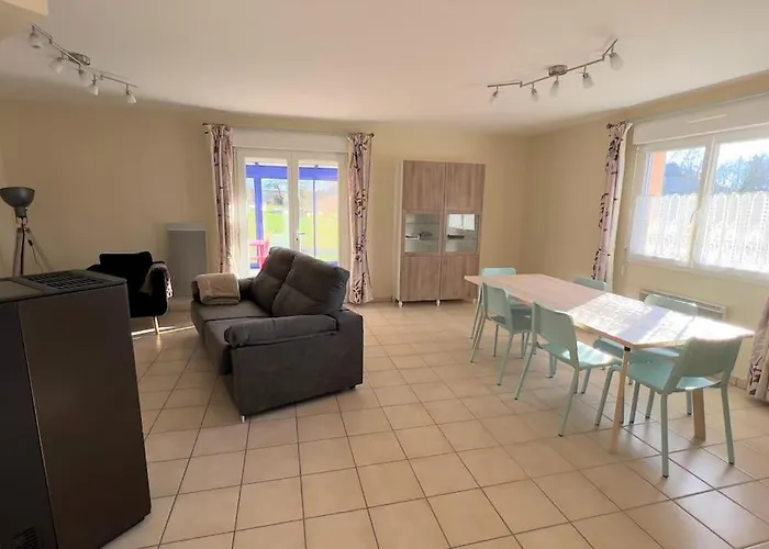 Maison Avec Veranda - De L'arbrisseau Tatil Evi Rethel